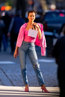 Irina Shayk feet photo thumbnail