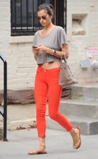 Irina Shayk feet photo thumbnail