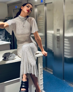 Irina Shayk feet photo thumbnail