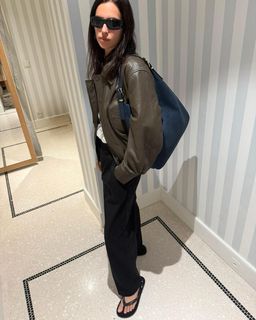 Irina Shayk feet photo thumbnail