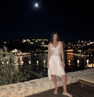 Irina Shayk feet photo thumbnail