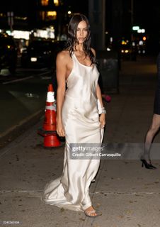 Irina Shayk feet photo thumbnail