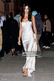 Irina Shayk feet photo thumbnail