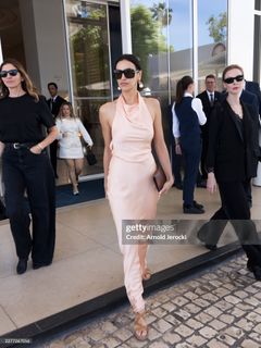 Irina Shayk feet photo 1