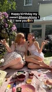 Iris Apatow feet photo 17