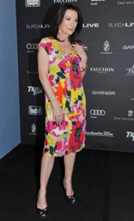 Iris Berben feet photo thumbnail