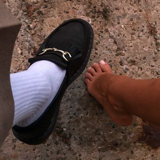 Iris Law feet photo 4