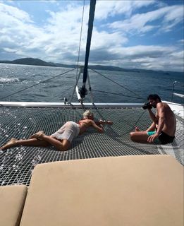 Iris Law feet photo 16
