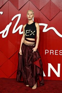 Iris Law feet photo 17