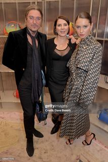 Iris Law feet photo 5