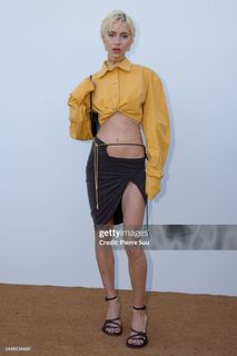 Iris Law feet photo 16