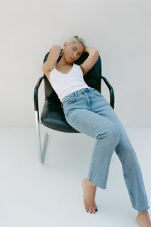 Iris Law feet photo 12