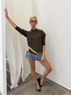 Iris Law feet photo 17