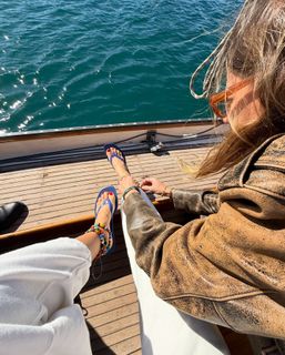 Iris Law feet photo 4