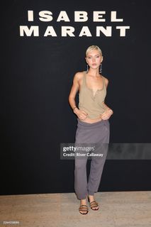 Iris Law feet photo 19