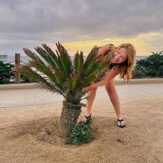 Iris Mareike Steen feet photo 1