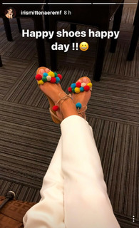 Iris Mittenaere feet photo thumbnail