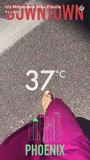 Iris Mittenaere feet photo thumbnail
