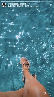 Iris Mittenaere feet photo thumbnail