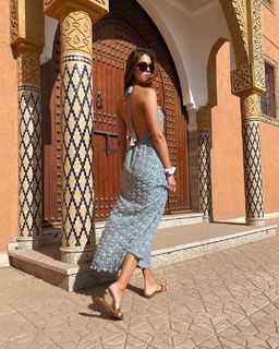 Iris Mittenaere feet photo thumbnail