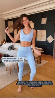 Iris Mittenaere feet photo thumbnail
