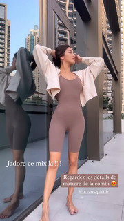 Iris Mittenaere feet photo thumbnail