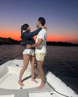 Iris Mittenaere feet photo thumbnail