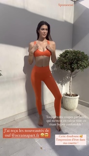 Iris Mittenaere feet photo thumbnail