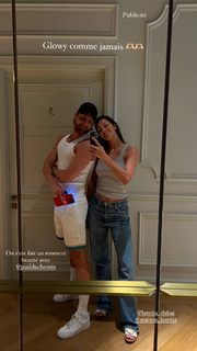 Iris Mittenaere feet photo thumbnail