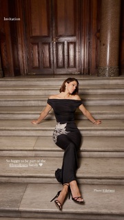 Iris Mittenaere feet photo thumbnail