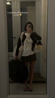 Iris Mittenaere feet photo thumbnail