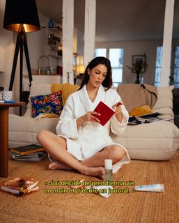 Iris Mittenaere feet photo 6