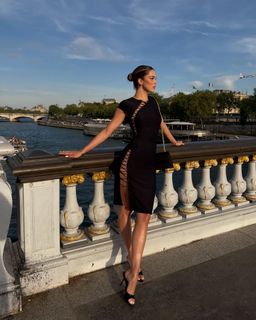 Iris Mittenaere feet photo 7