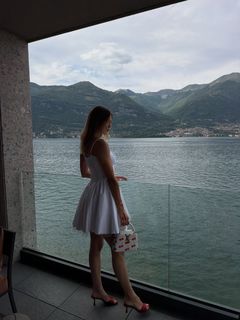 Iris Mittenaere feet photo 6