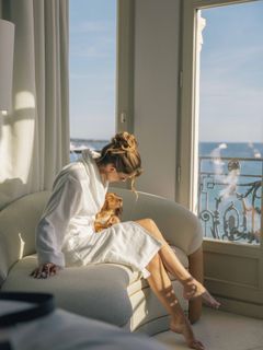 Iris Mittenaere feet photo 10