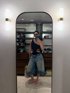 Iris Mittenaere feet photo 10