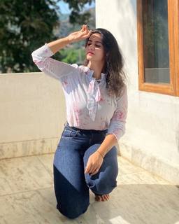 Iris Vatrana feet photo 6