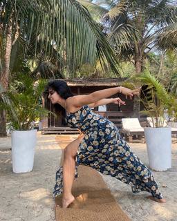 Iris Vatrana feet photo 17