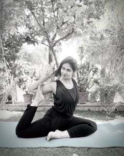 Iris Vatrana feet photo 16