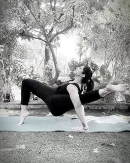 Iris Vatrana feet photo 15