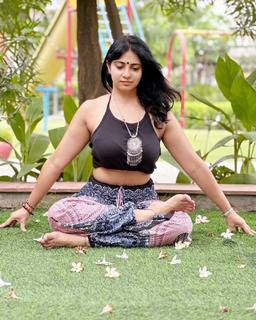 Iris Vatrana feet photo 14