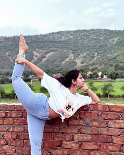 Iris Vatrana feet photo 6