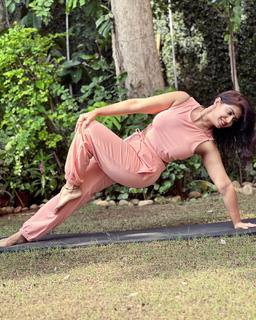 Iris Vatrana feet photo 15