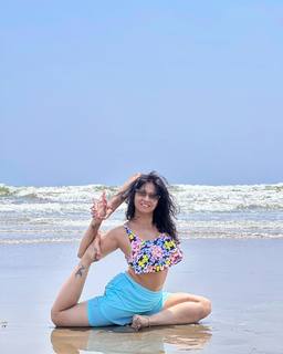 Iris Vatrana feet photo 10