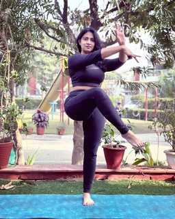 Iris Vatrana feet photo 14