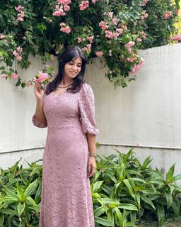Iris Vatrana feet photo 18