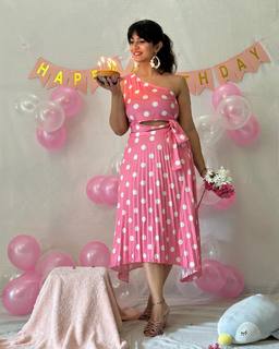 Iris Vatrana feet photo 5