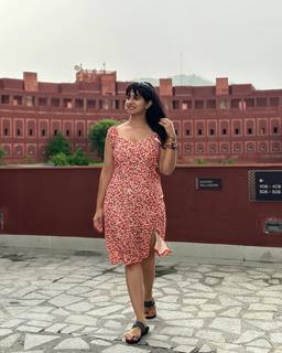 Iris Vatrana feet photo 4