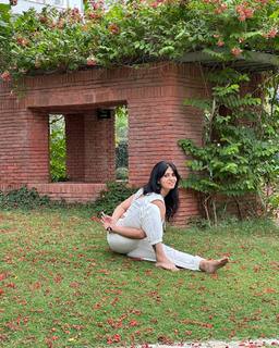 Iris Vatrana feet photo 20