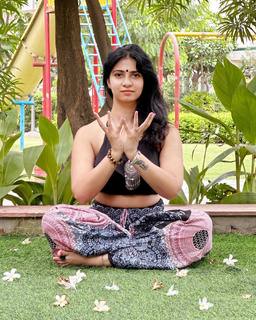 Iris Vatrana feet photo 14